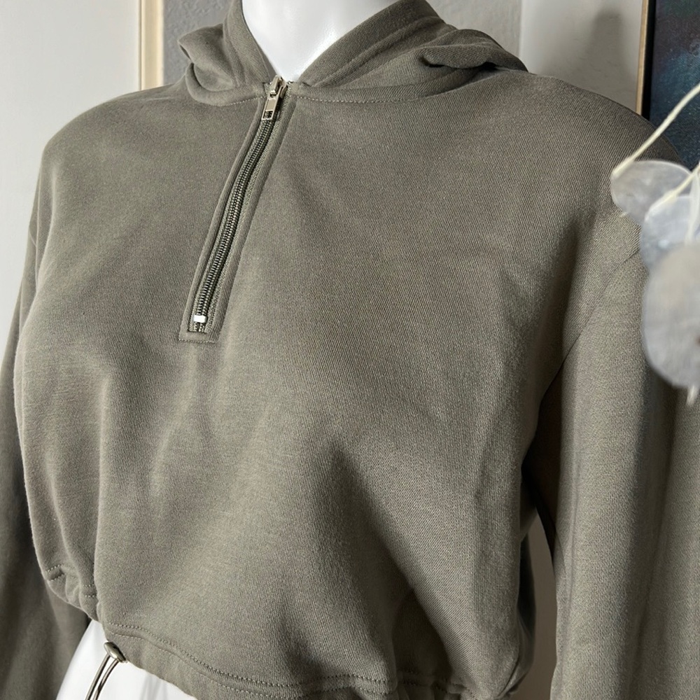 NWT forever athletic pullover sage quarter zip size S - Picture 3 of 6
